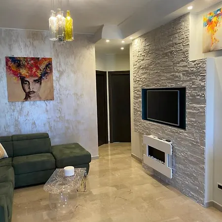 Casa Vacanze Dolci Carezze Apartment *